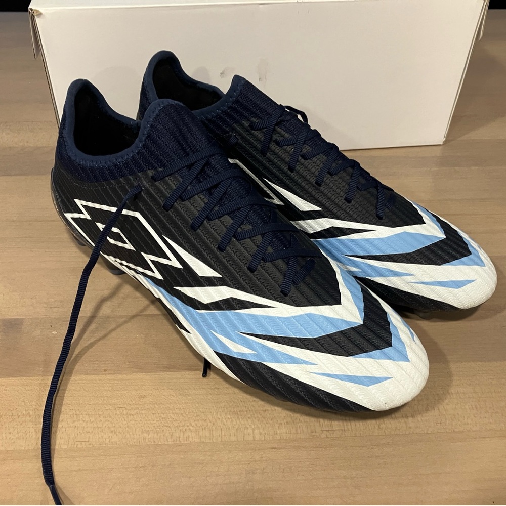 Lotto Solista Soccer Cleats